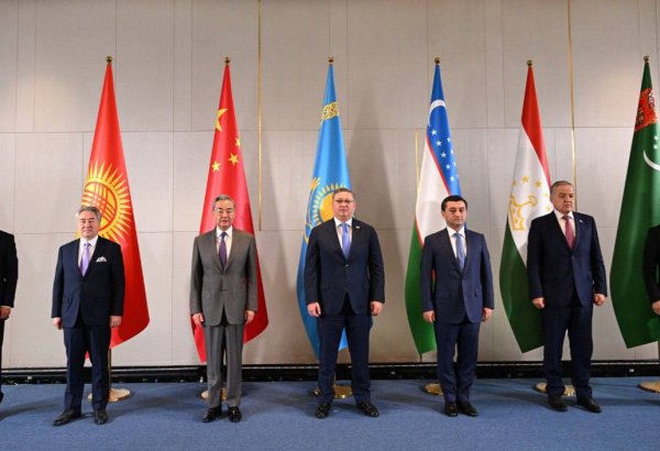 Kazakhstan steers regional trade to new heights in China-Central Asia boom