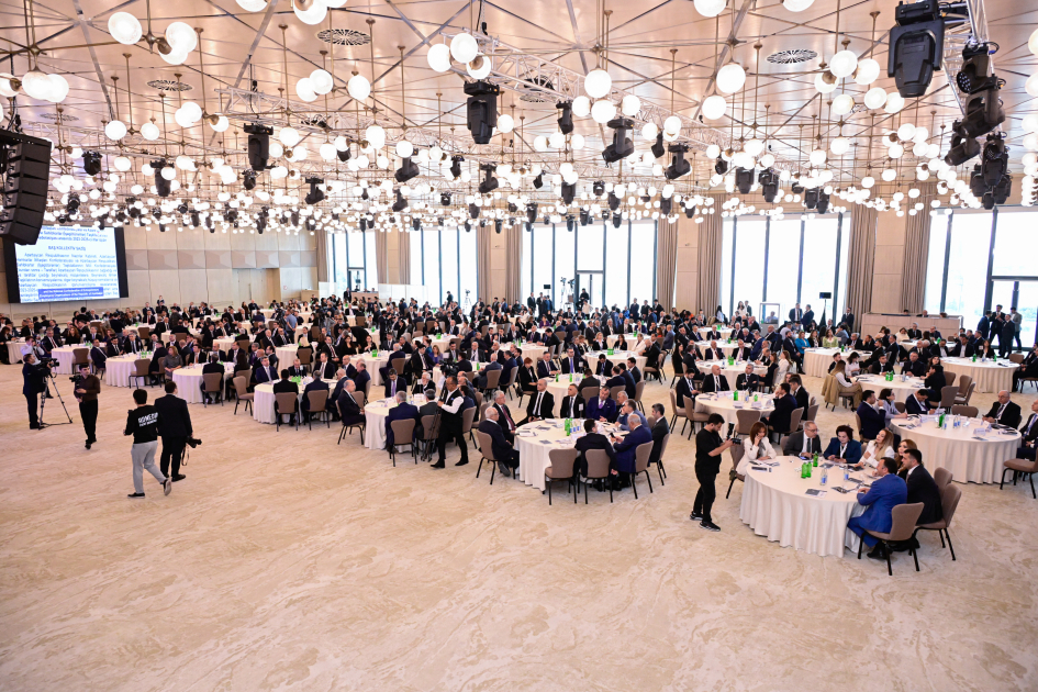 Conference in Azerbaijan's Baku examines impact of digitalization and AI on employment (PHOTO)