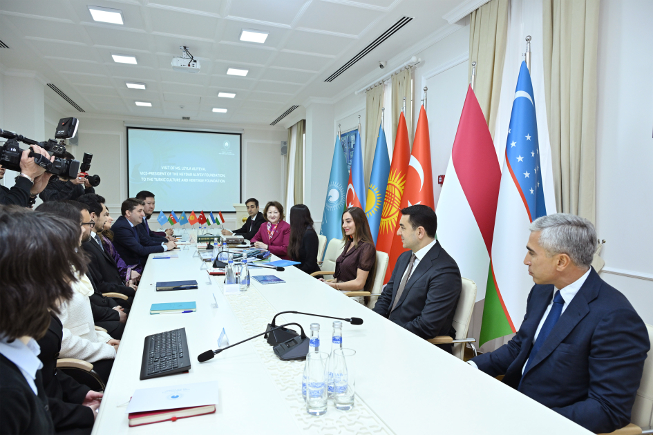 Heydar Aliyev Foundation VP Leyla Aliyeva and Head of Baku Media Center Arzu Aliyeva visit Turkic Culture and Heritage Foundation (PHOTO)