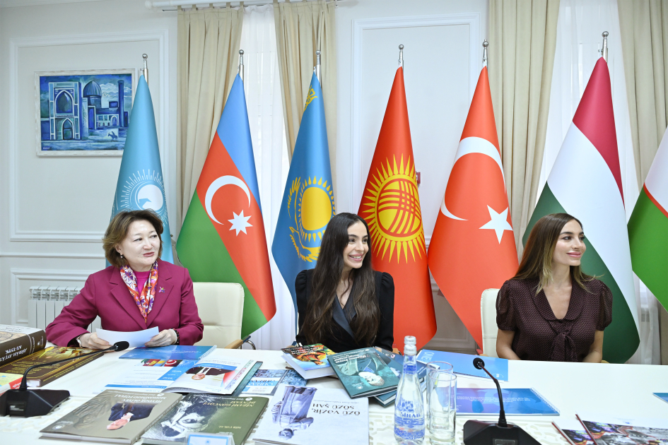 Heydar Aliyev Foundation VP Leyla Aliyeva and Head of Baku Media Center Arzu Aliyeva visit Turkic Culture and Heritage Foundation (PHOTO)