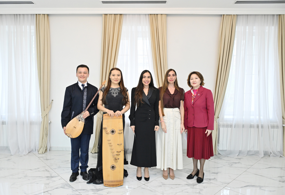 Heydar Aliyev Foundation VP Leyla Aliyeva and Head of Baku Media Center Arzu Aliyeva visit Turkic Culture and Heritage Foundation (PHOTO)