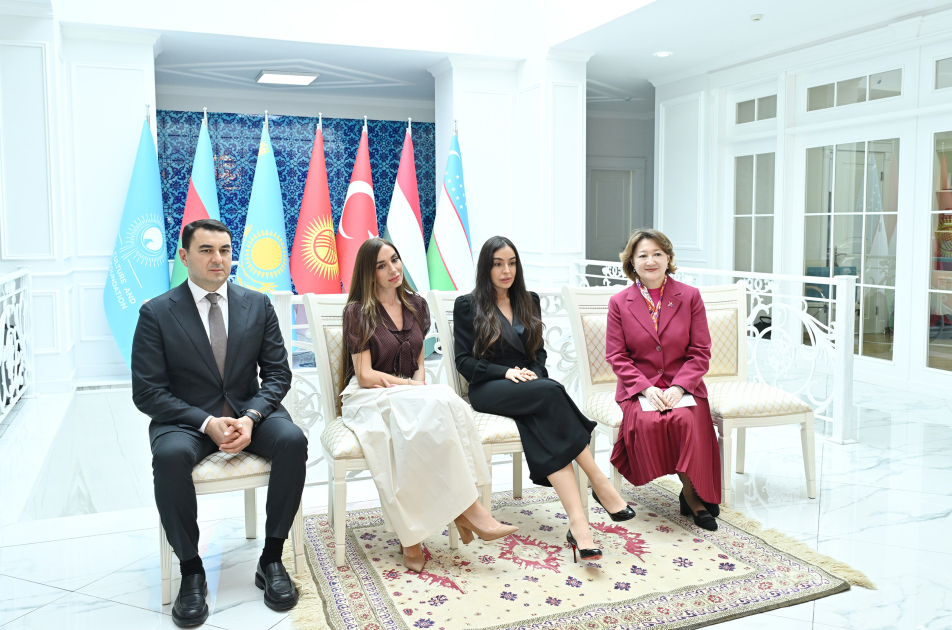 Heydar Aliyev Foundation VP Leyla Aliyeva and Head of Baku Media Center Arzu Aliyeva visit Turkic Culture and Heritage Foundation (PHOTO)