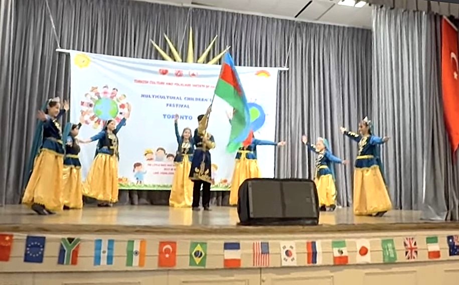 Azerbaijani diaspora successfully promotes nation's culture in Canada (PHOTO)