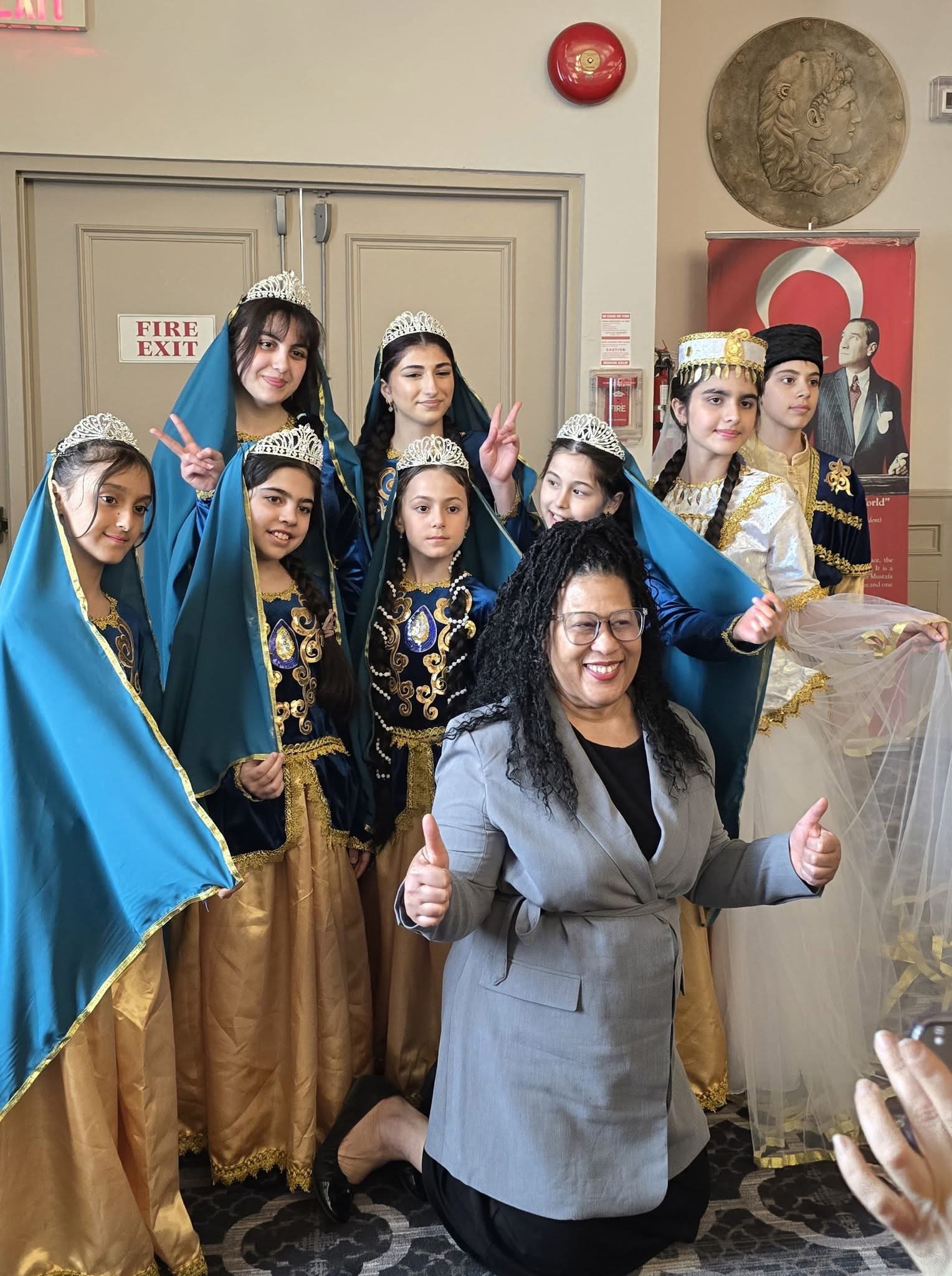 Azerbaijani diaspora successfully promotes nation's culture in Canada (PHOTO)