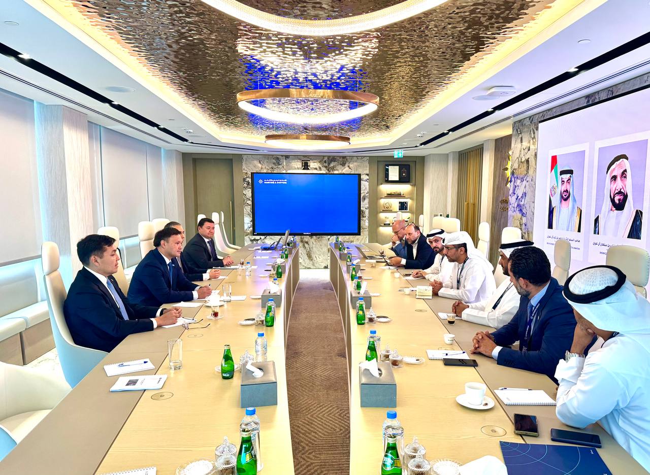 KazMunayGas, AD Ports empower Middle Corridor with groundbreaking shipping co-op
