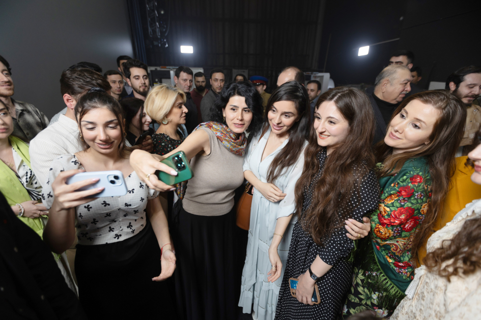 Vice-President of Heydar Aliyev Foundation Leyla Aliyeva and President of Baku Media Center Arzu Aliyeva attend “Only Culture” musical and artistic program (PHOTO)