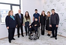 Vice-President of Heydar Aliyev Foundation Leyla Aliyeva and Arzu Aliyeva take part in tree-planting campaign in Sumgayit (PHOTO)