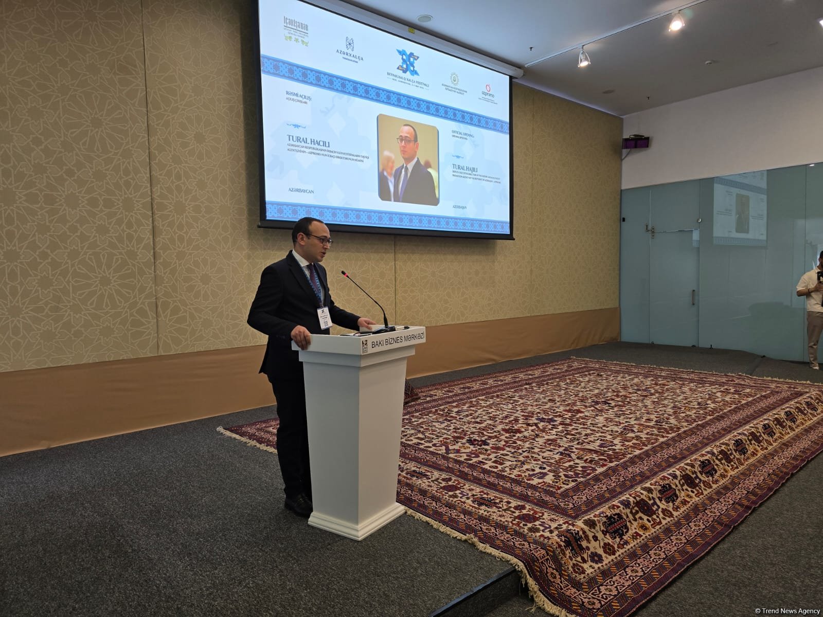 Azerbaijan's Baku inaugurates International Carpet Forum (PHOTO)