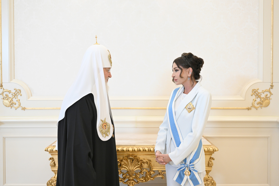 President Ilham Aliyev, First Lady Mehriban Aliyeva meet Patriarch of Moscow and All Rus' Kirill (PHOTO/VIDEO)