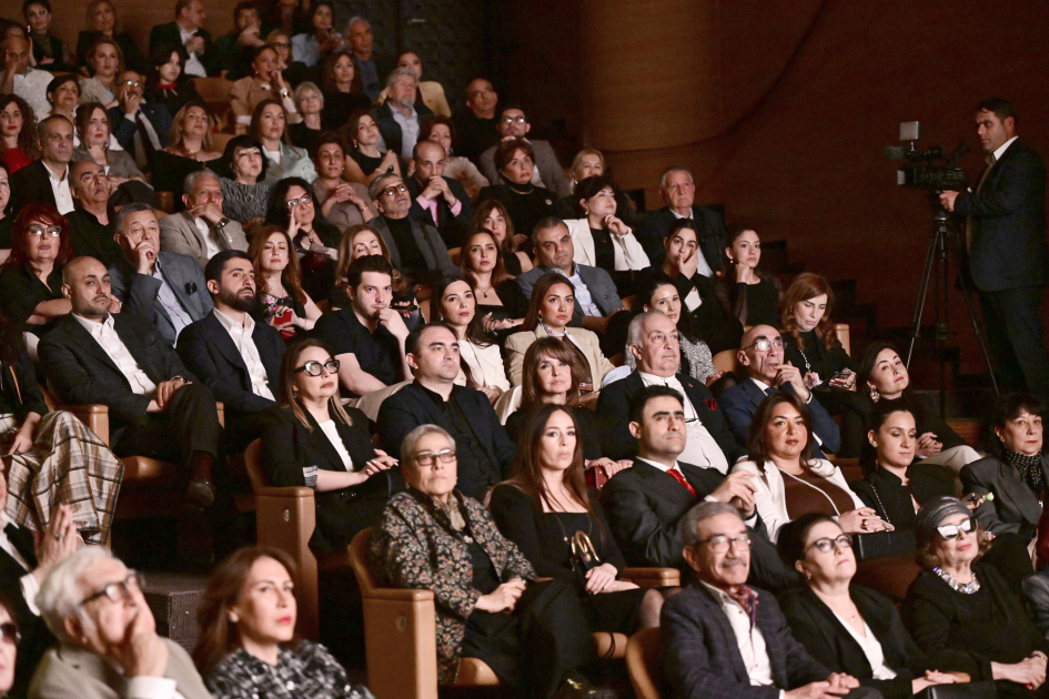 Heydar Aliyev Foundation VP Leyla Aliyeva attends creative night dedicated to Magsud Ibrahimbeyov’s 90th anniversary (PHOTO)