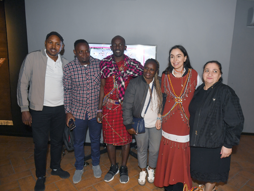 Heydar Aliyev Foundation VP Leyla Aliyeva and Head of Baku Media Center Arzu Aliyeva visit International Carpet Festival (PHOTO)