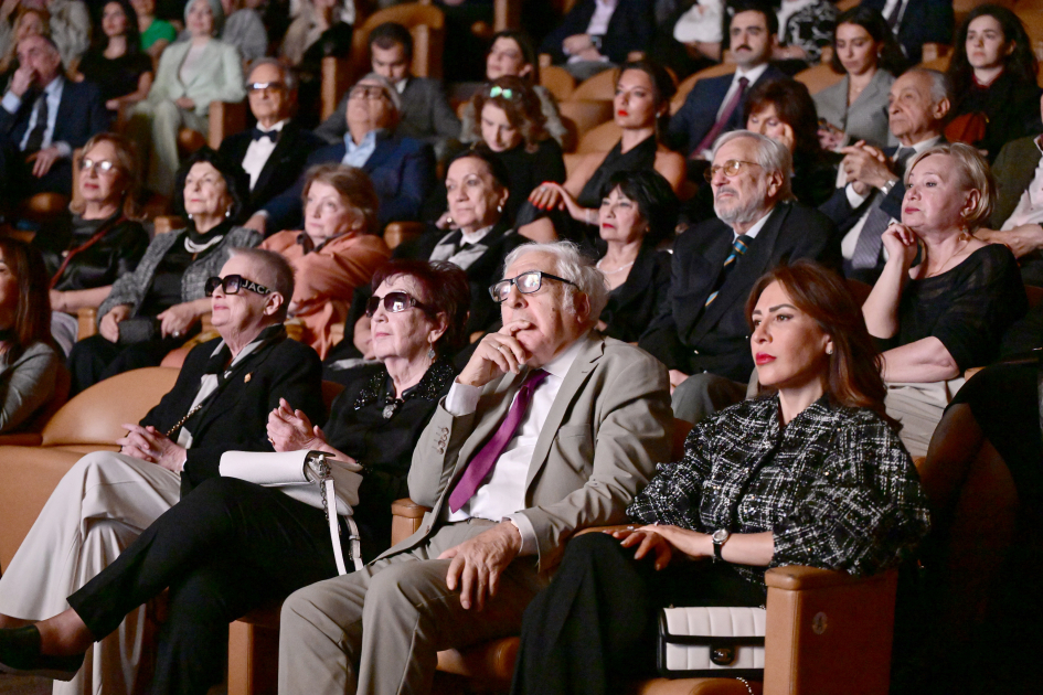 Heydar Aliyev Foundation VP Leyla Aliyeva attends creative night dedicated to Magsud Ibrahimbeyov’s 90th anniversary (PHOTO)