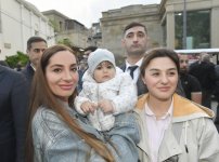 Heydar Aliyev Foundation VP Leyla Aliyeva and Head of Baku Media Center Arzu Aliyeva visit International Carpet Festival (PHOTO)