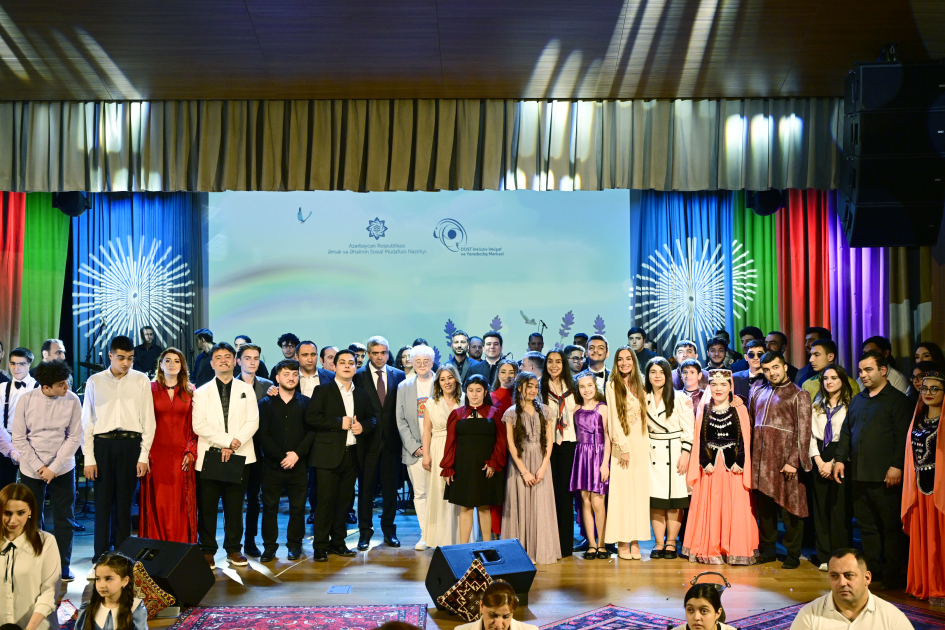 Heydar Aliyev Foundation VP Leyla Aliyeva and Head of Baku Media Center Arzu Aliyeva visit inclusive center to support creativity of vulnerable groups (PHOTO)