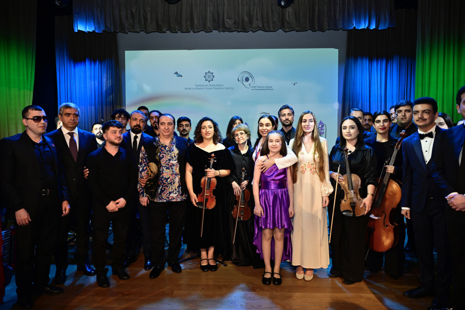 Heydar Aliyev Foundation VP Leyla Aliyeva and Head of Baku Media Center Arzu Aliyeva visit inclusive center to support creativity of vulnerable groups (PHOTO)