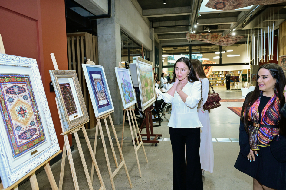 Heydar Aliyev Foundation VP Leyla Aliyeva and Head of Baku Media Center Arzu Aliyeva visit inclusive center to support creativity of vulnerable groups (PHOTO)
