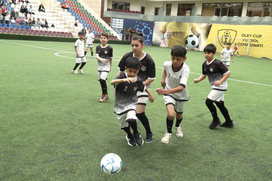 At the initiative of Heydar Aliyev Foundation VP Leyla Aliyeva and Head of Baku Media Center Arzu Aliyeva, a mini-football tournament was organized between teams of children from orphanages (PHOTO)
