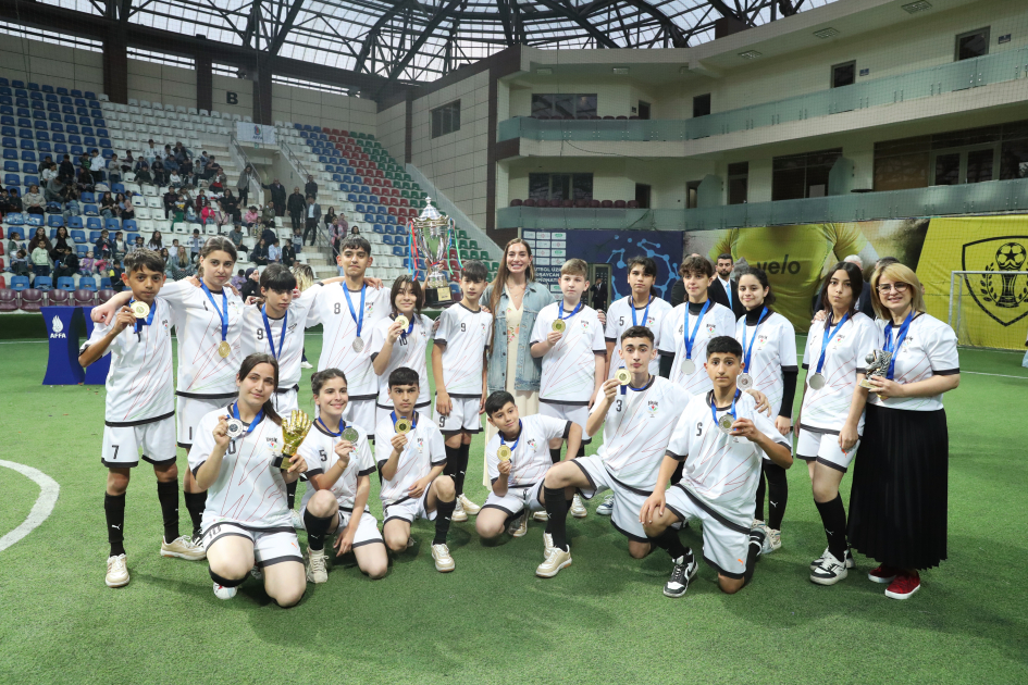 At the initiative of Heydar Aliyev Foundation VP Leyla Aliyeva and Head of Baku Media Center Arzu Aliyeva, a mini-football tournament was organized between teams of children from orphanages (PHOTO)
