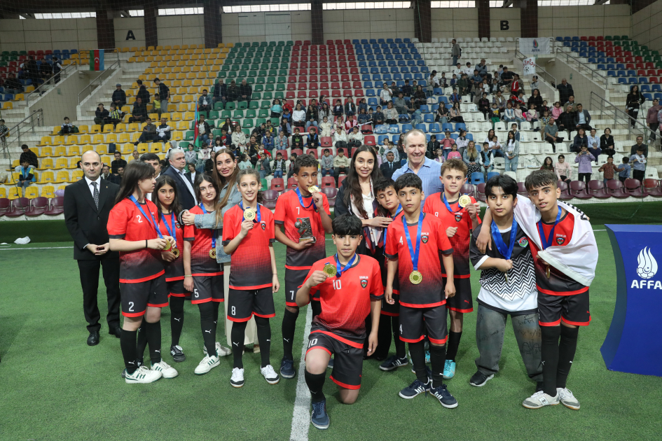 At the initiative of Heydar Aliyev Foundation VP Leyla Aliyeva and Head of Baku Media Center Arzu Aliyeva, a mini-football tournament was organized between teams of children from orphanages (PHOTO)