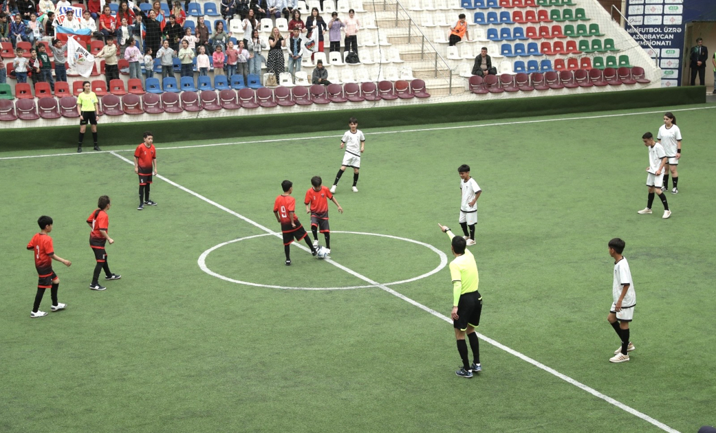 At the initiative of Heydar Aliyev Foundation VP Leyla Aliyeva and Head of Baku Media Center Arzu Aliyeva, a mini-football tournament was organized between teams of children from orphanages (PHOTO)