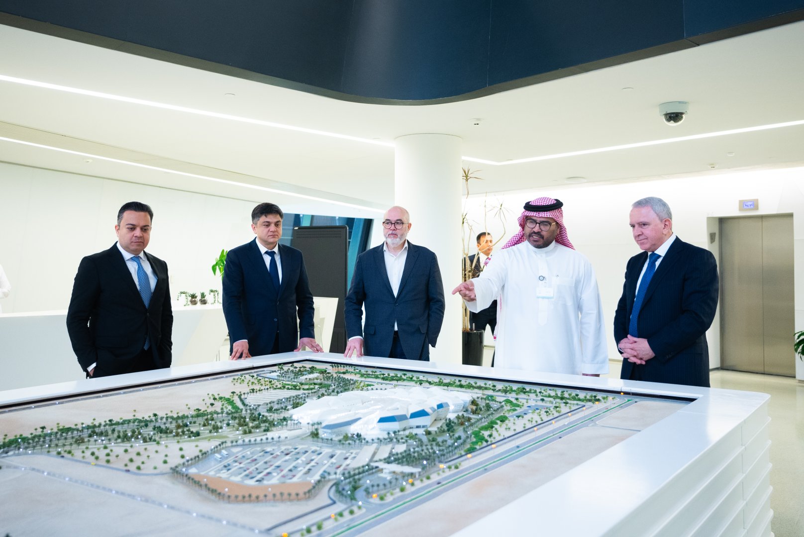 Azerbaijan, Saudi Arabia set to cooperate in digitalization (PHOTO)