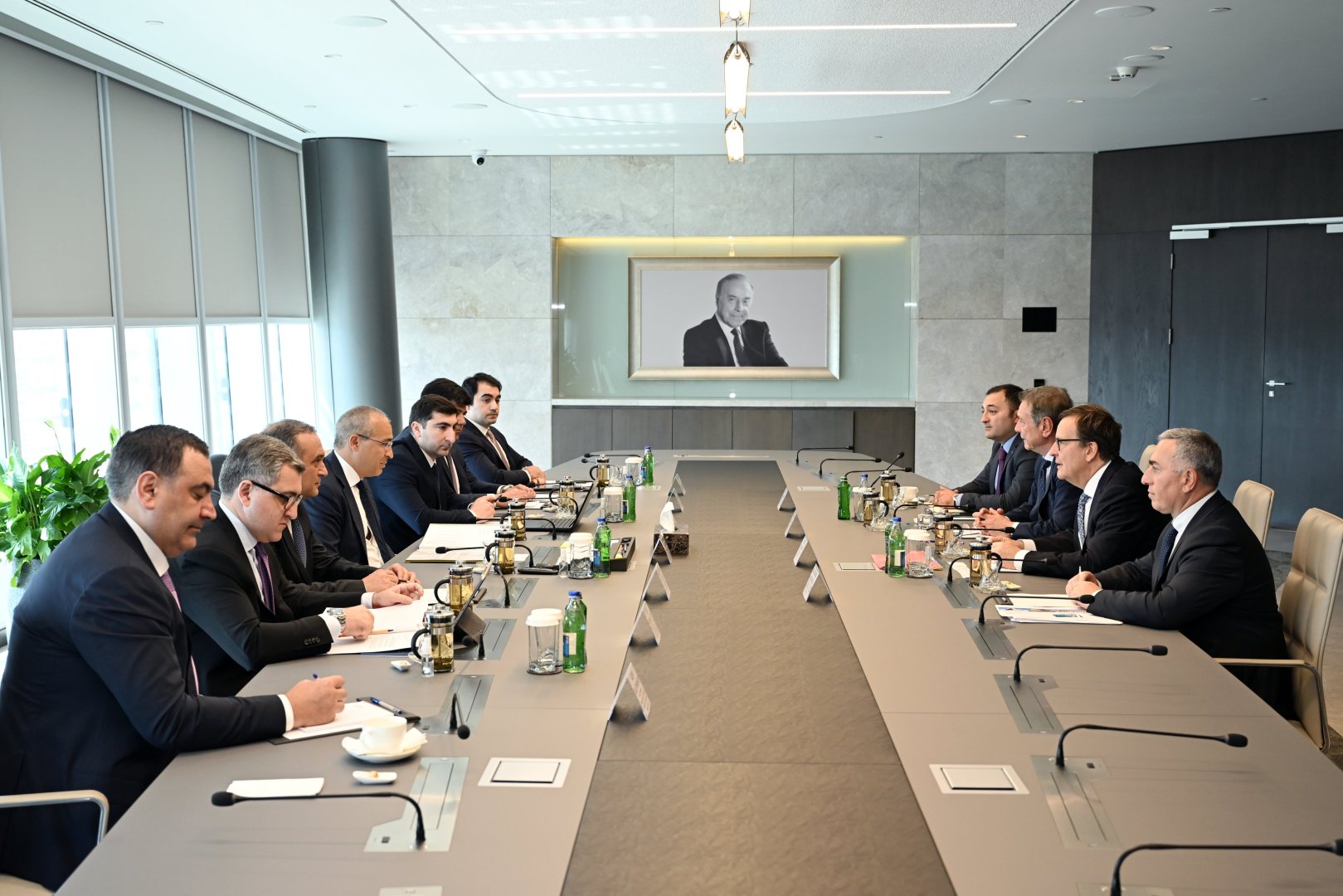 Azerbaijan, Swiss company forge path for investment options in social investment projects (PHOTO)