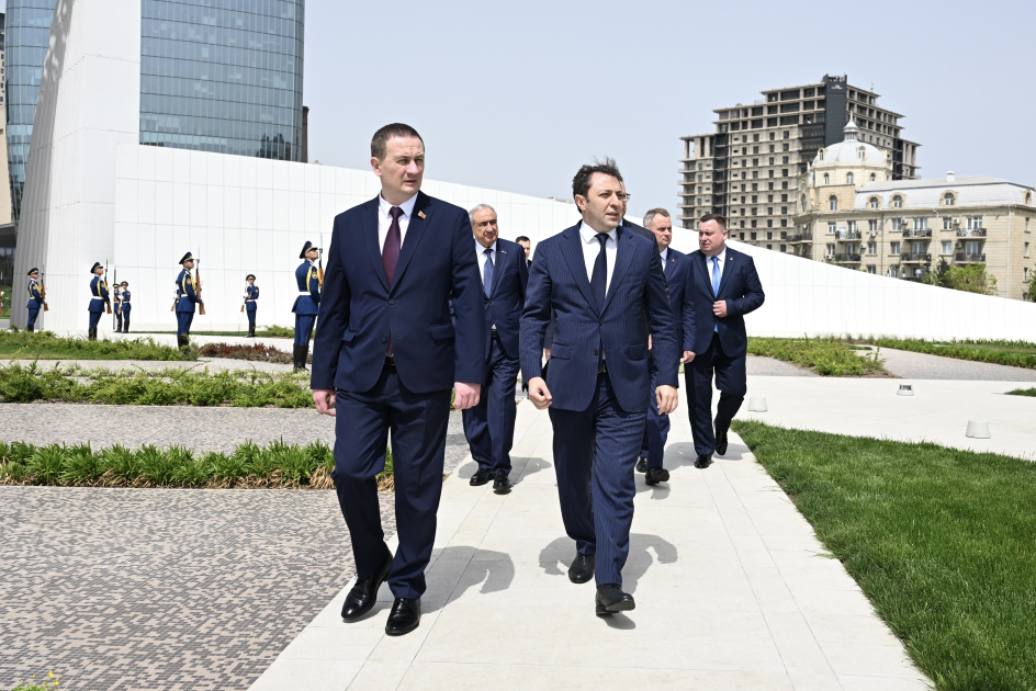Belarusian prime minister visits Victory Park in Azerbaijan's Baku (PHOTO)