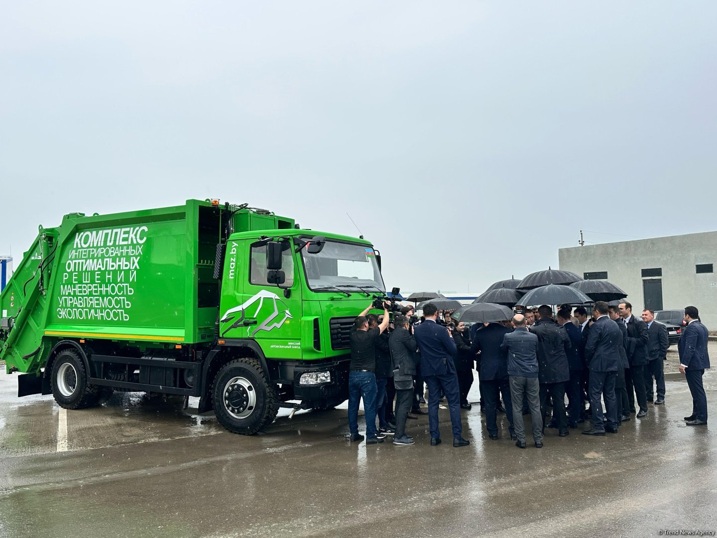 Belarus hands over special-purpose vehicle to Azerbaijan's Aghdam district (PHOTO)