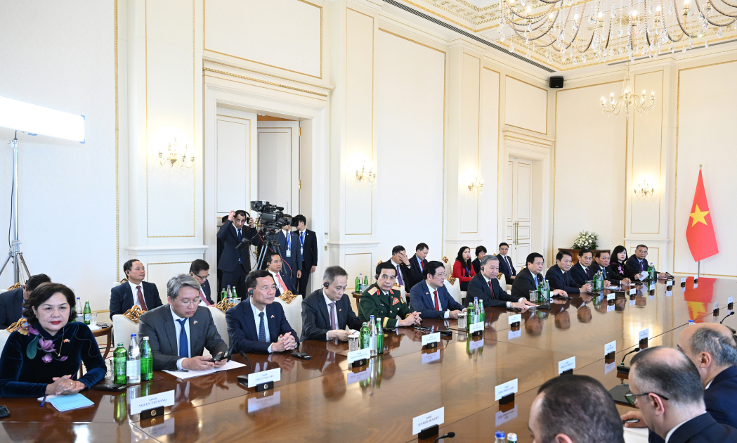 President Ilham Aliyev, General Secretary To Lam hold expanded meeting (PHOTO/VIDEO)