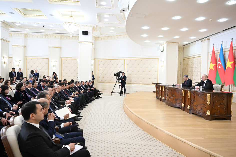 President Ilham Aliyev, General Secretary To Lam make press statements (PHOTO)