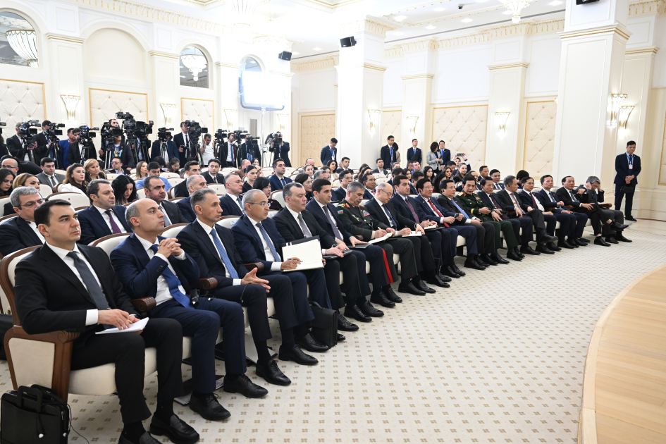 President Ilham Aliyev, General Secretary To Lam make press statements (PHOTO)