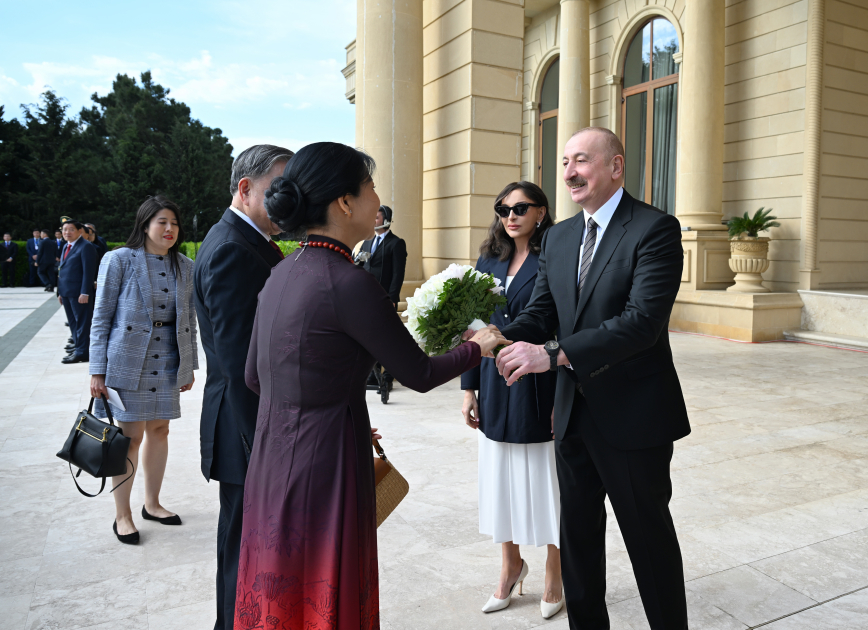 Baku hosts official welcome ceremony for General Secretary To Lam (PHOTO)
