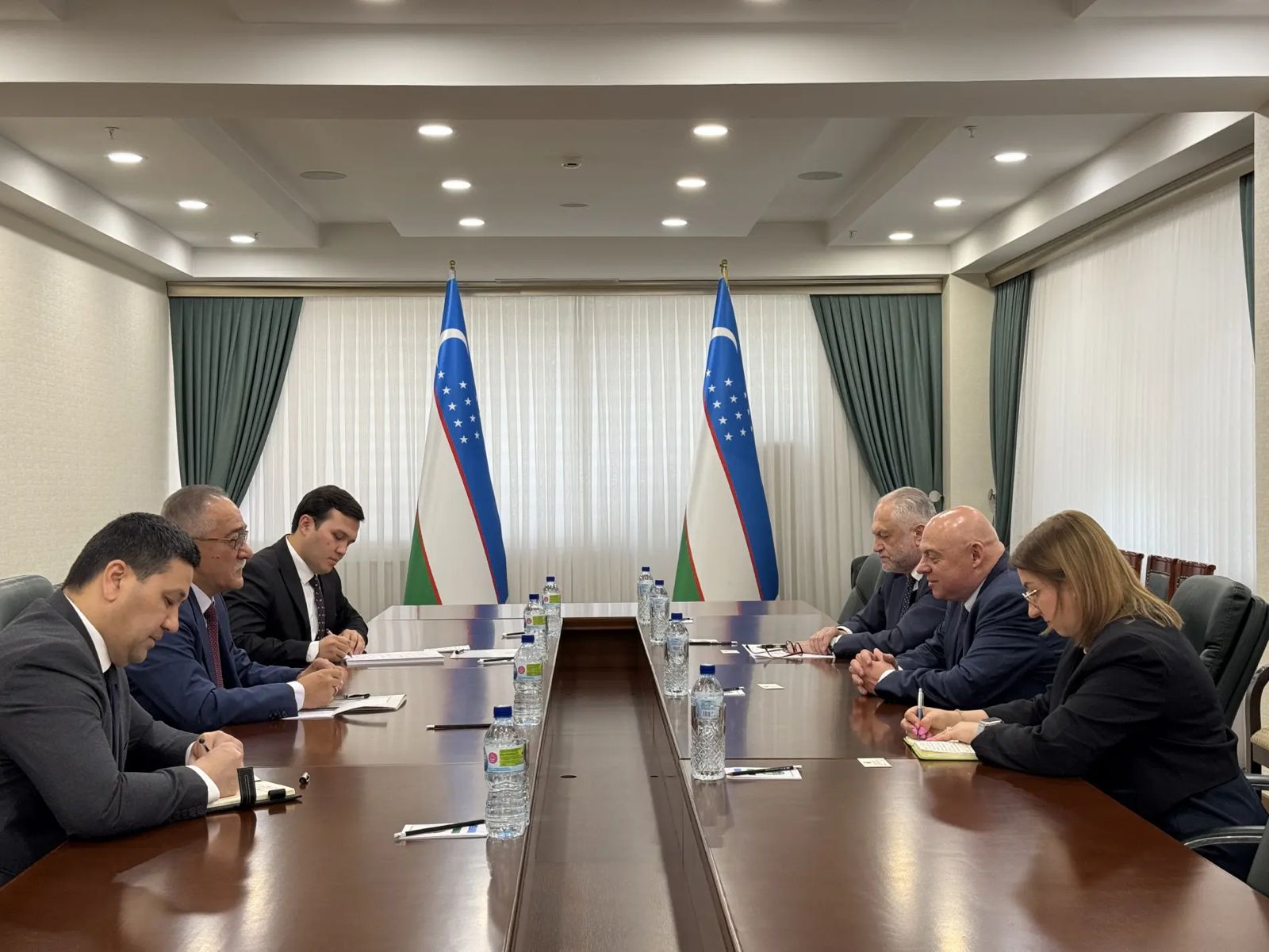 Uzbekistan, Poland review Afghanistan-related concerns