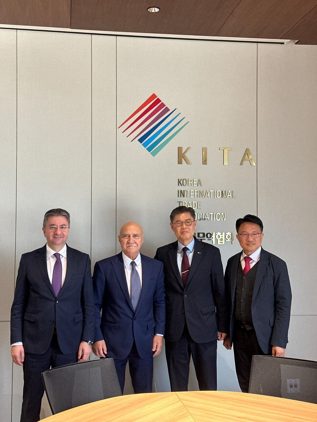 Alat Free Economic Zone Authority promotes investment opportunities in Korea (PHOTO)