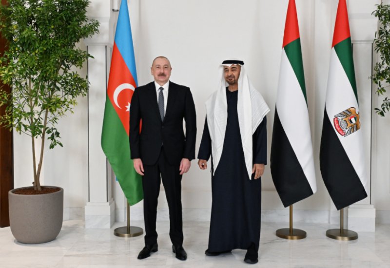 President of United Arab Emirates makes phone call to President Ilham Aliyev