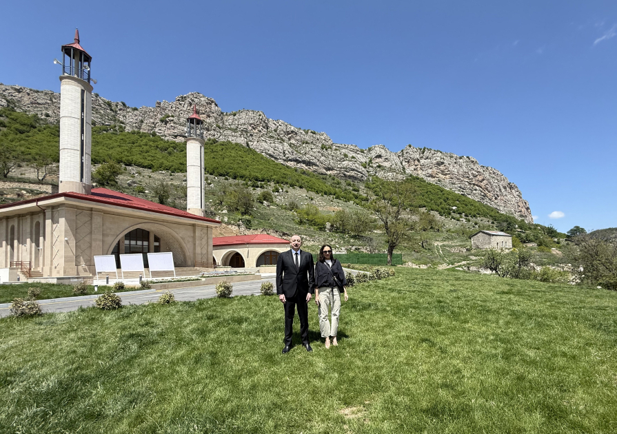 President Ilham Aliyev, First Lady Mehriban Aliyeva attend inauguration of Dashalti village mosque in Shusha district (PHOTO)