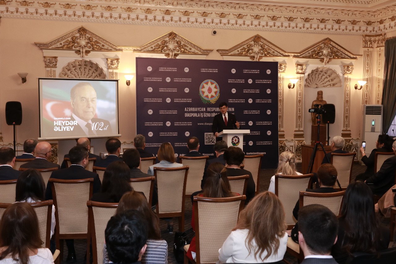 Azerbaijani diaspora committee celebrates 102nd anniversary of National Leader Heydar Aliyev's birth (PHOTO)