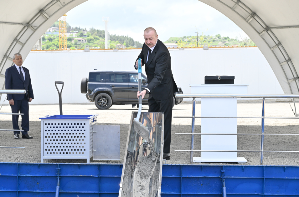 President Ilham Aliyev, First Lady Mehriban Aliyeva attend foundation laying ceremony of fourth residential complex in Shusha (PHOTO)