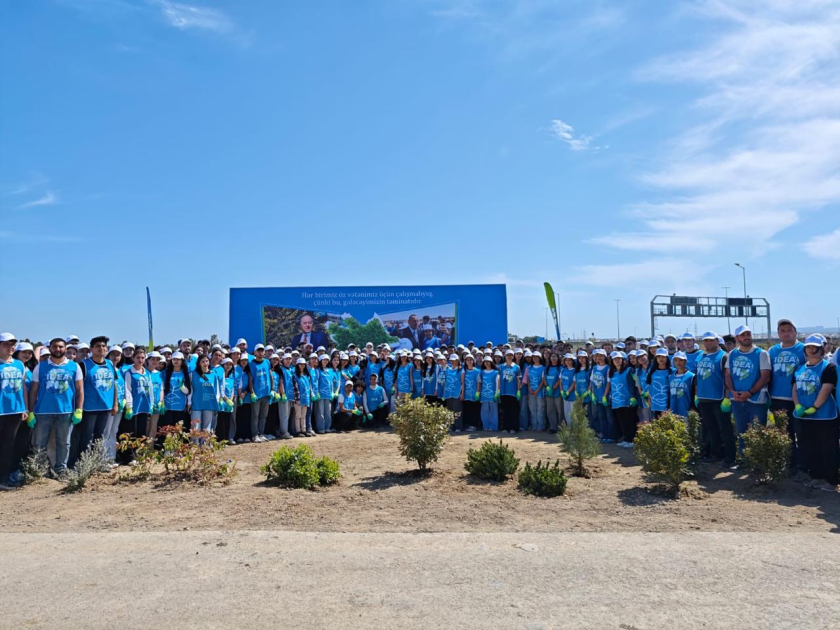 Heydar Aliyev Foundation VP Leyla Aliyeva, Arzu Aliyeva participate in tree-planting campaign held in Baku (PHOTO)