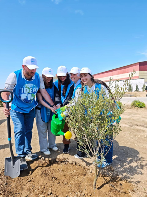 Heydar Aliyev Foundation VP Leyla Aliyeva, Arzu Aliyeva participate in tree-planting campaign held in Baku (PHOTO)