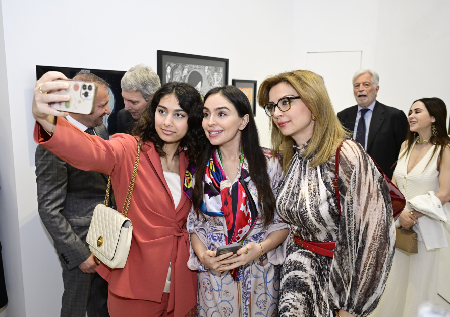 Heydar Aliyev Foundation VP Leyla Aliyeva, Arzu Aliyeva attend presentation of MAMA  “Mother Nature” exhibition in Rome (PHOTO)