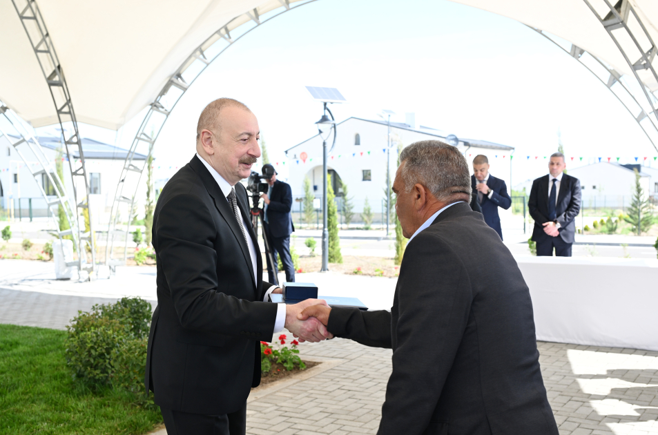 President Ilham Aliyev attends opening ceremony of first phase of Kangarli village in Aghdam (PHOTO)