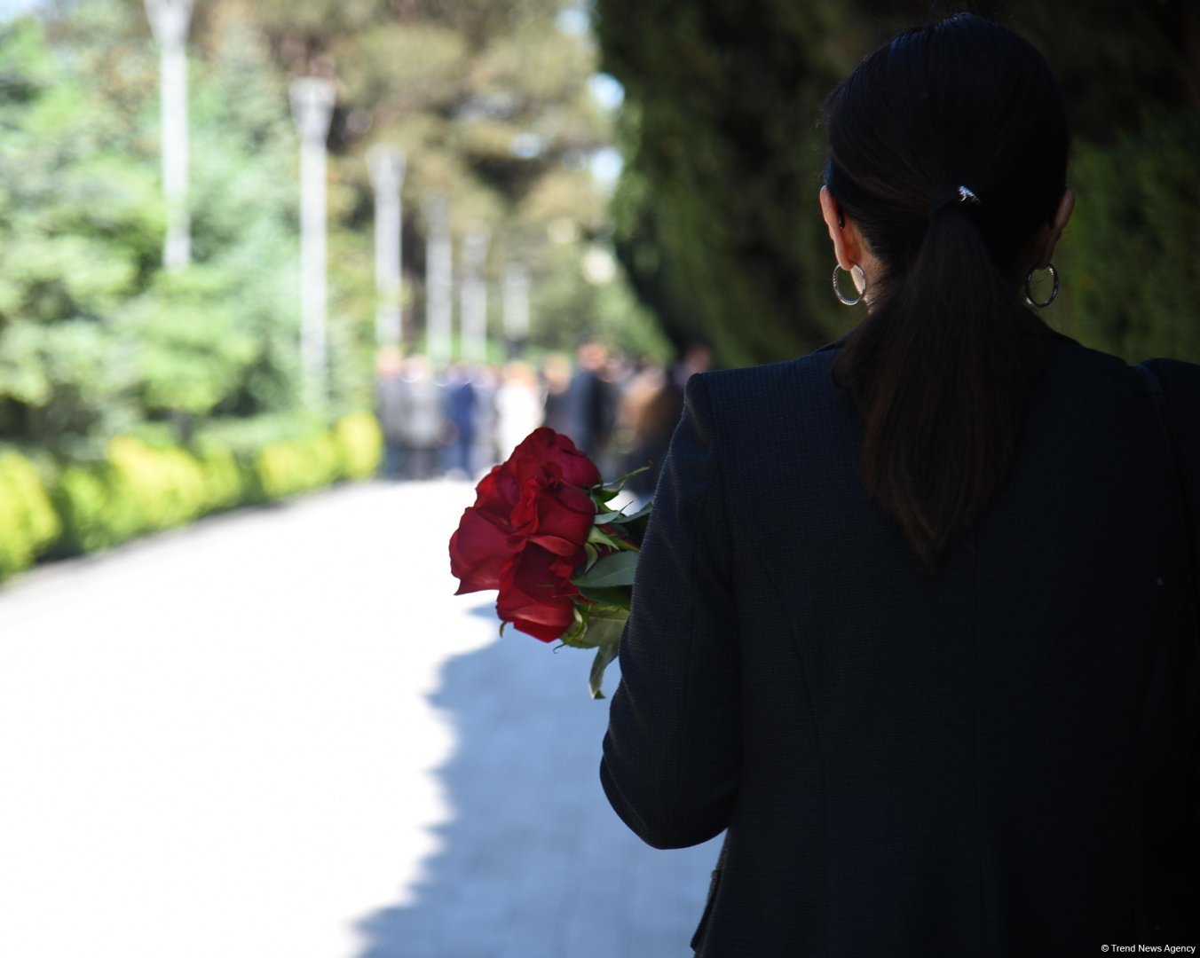 Azerbaijani people honor memory of National Leader Heydar Aliyev (PHOTO)