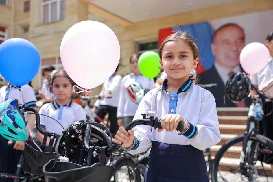 Children and adolescents receive bicycles at Heydar Aliyev Foundation VP Leyla Aliyeva's initiative (PHOTO)