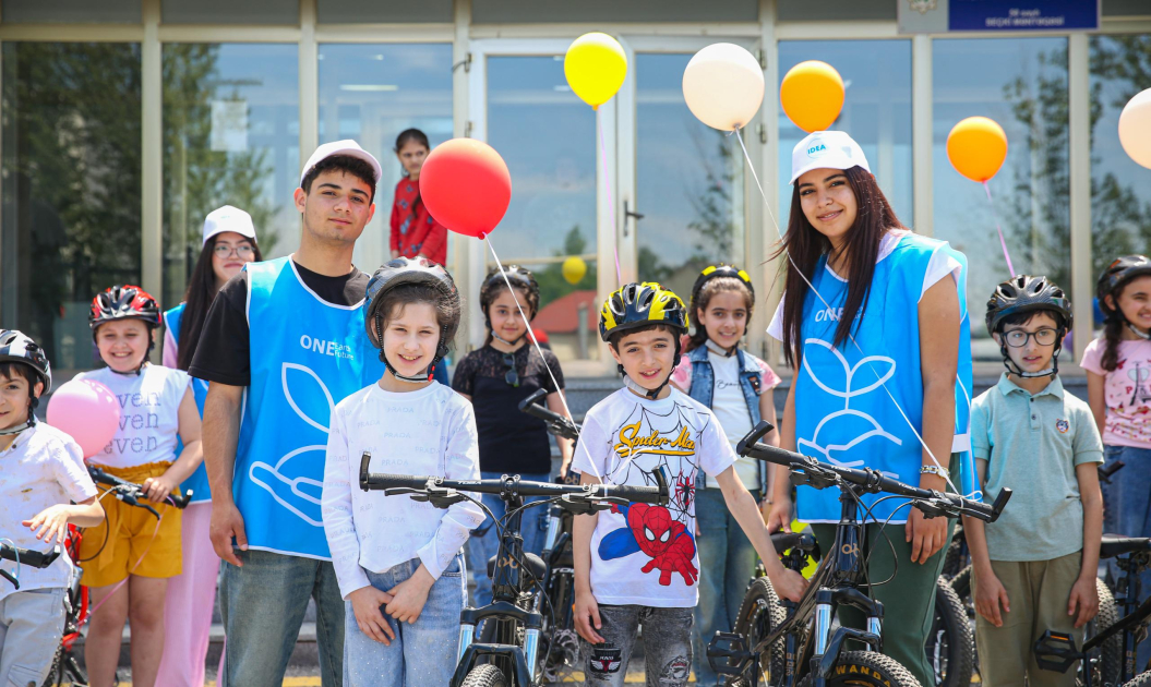 Children and adolescents receive bicycles at Heydar Aliyev Foundation VP Leyla Aliyeva's initiative (PHOTO)