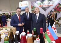President Ilham Aliyev views InterFood Azerbaijan and Caspian Agro exhibitions (PHOTO/VIDEO)