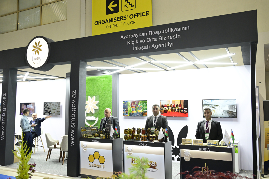 President Ilham Aliyev views InterFood Azerbaijan and Caspian Agro exhibitions (PHOTO/VIDEO)