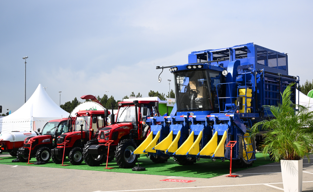 President Ilham Aliyev views InterFood Azerbaijan and Caspian Agro exhibitions (PHOTO/VIDEO)