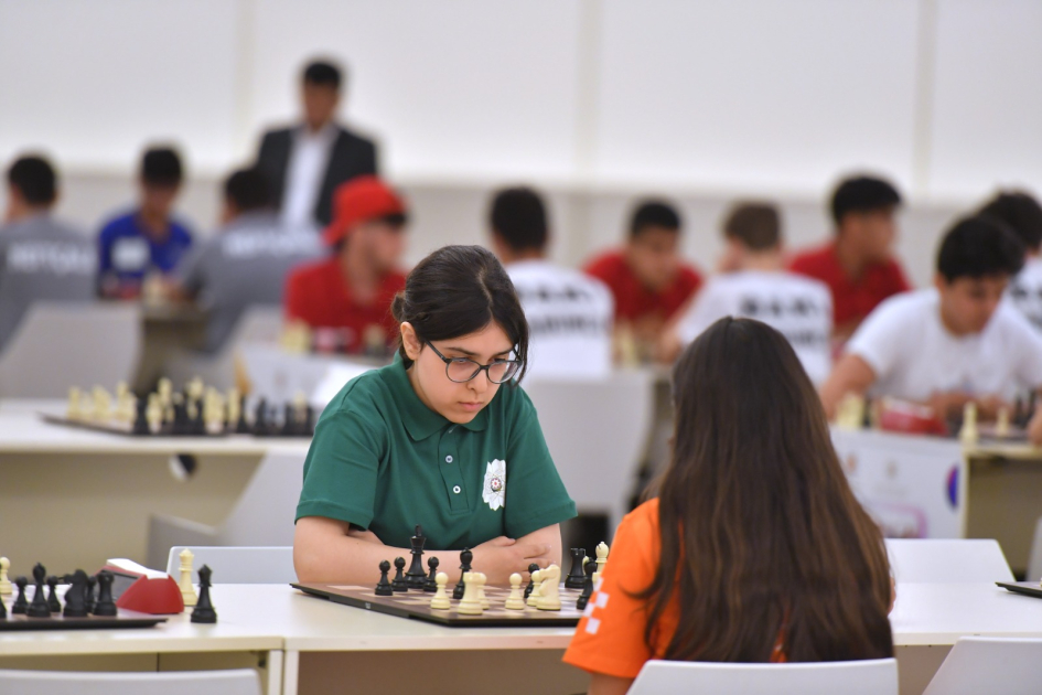 Heydar Aliyev Center hosts final stage of "Battle of Minds" Olympiad (PHOTO/VIDEO)