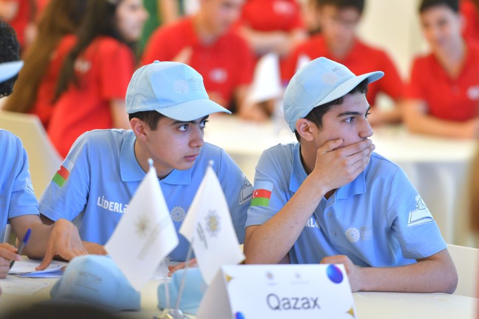 Heydar Aliyev Center hosts final stage of "Battle of Minds" Olympiad (PHOTO/VIDEO)